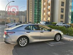 تۆیۆتا کامری